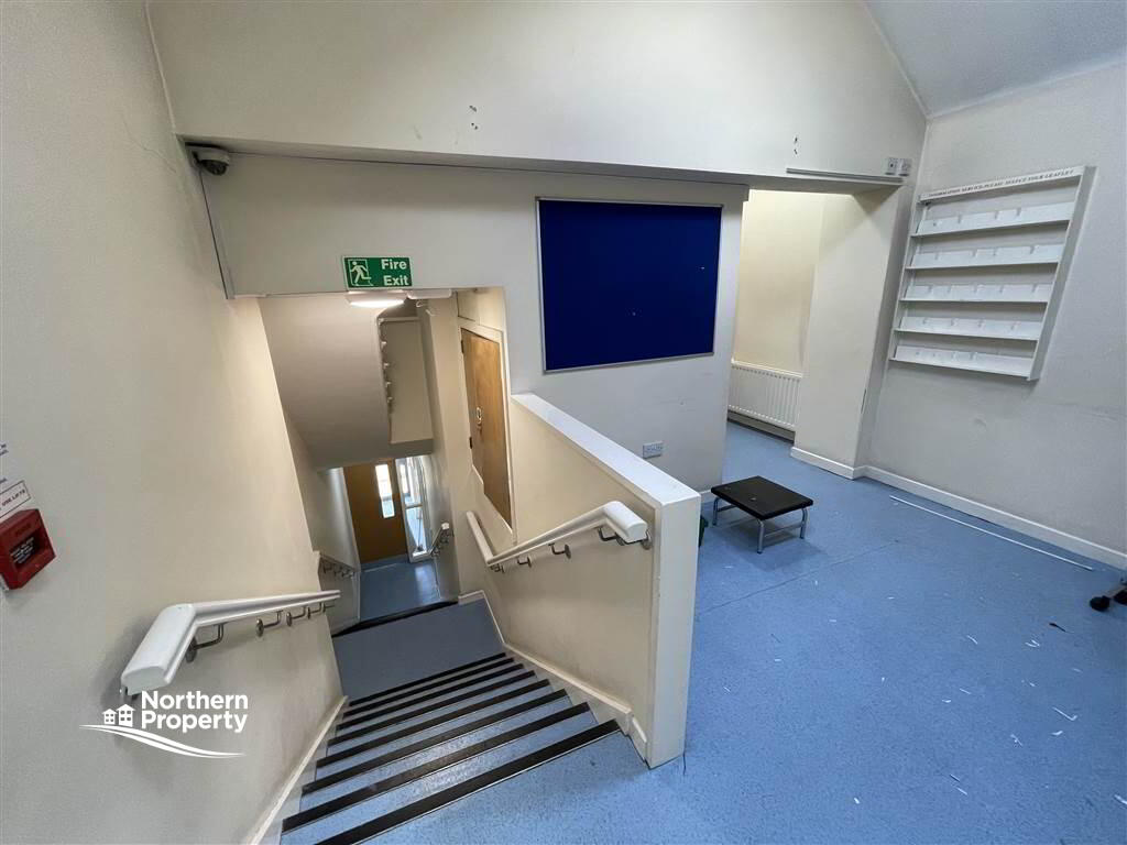 Photo 10 of 475 Falls Road, Belfast