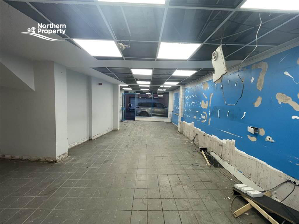 Photo 4 of 20 Beechmount Avenue, Belfast