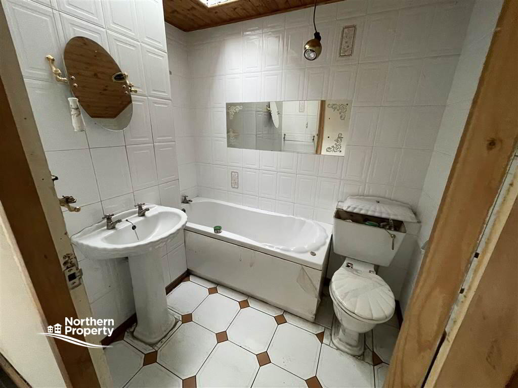 Photo 13 of 157 Brooke Drive, Belfast