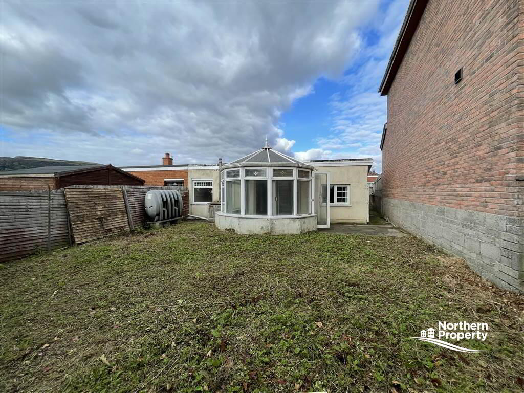 Photo 13 of 157 Brooke Drive, Belfast