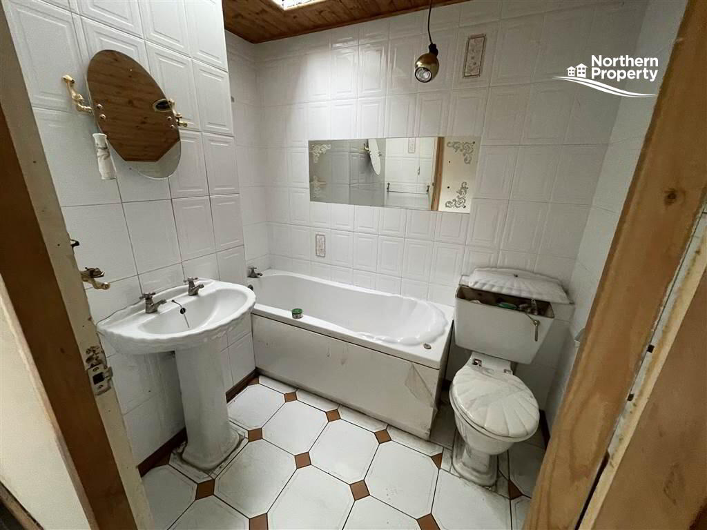 Photo 11 of 157 Brooke Drive, Belfast