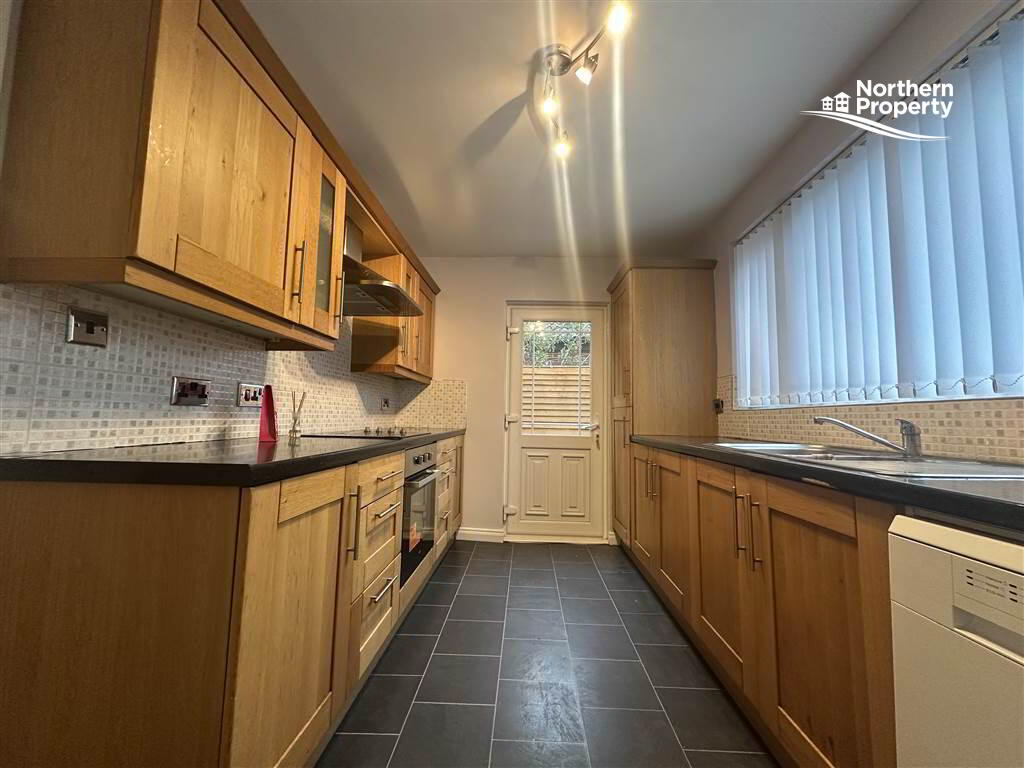 Photo 3 of 11 Mountainview Gardens, Belfast