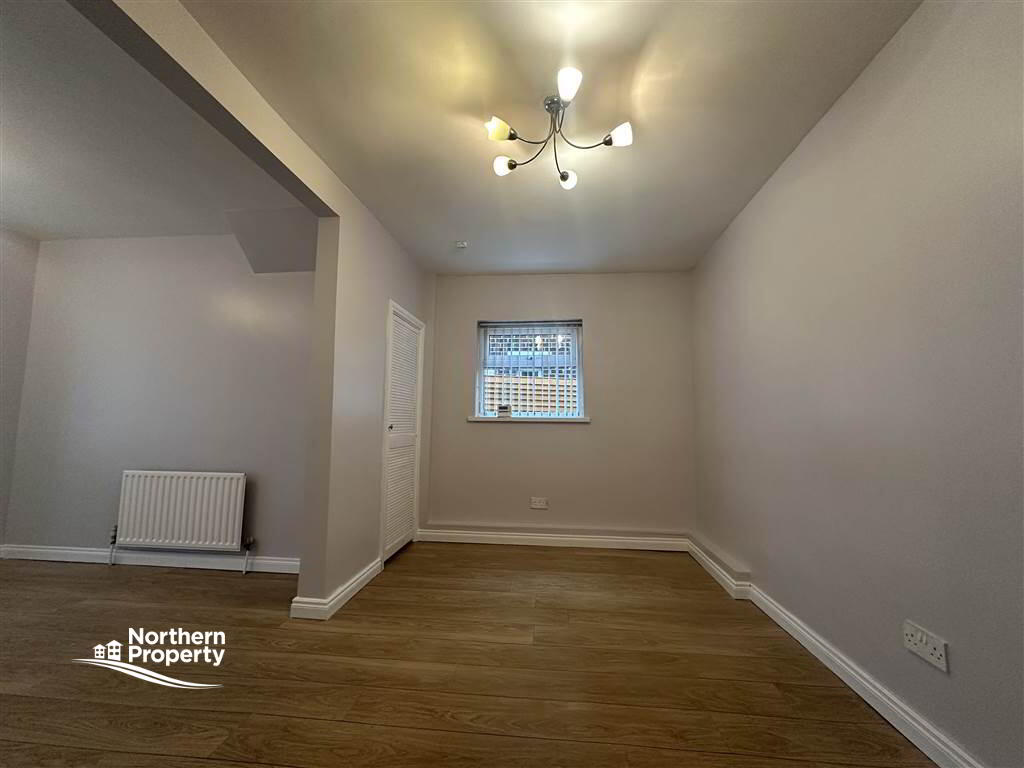 Photo 6 of 11 Mountainview Gardens, Belfast