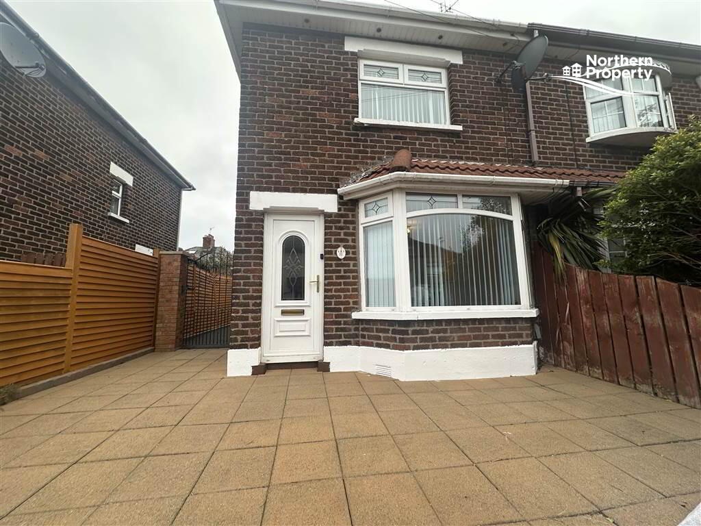 Photo 2 of 11 Mountainview Gardens, Belfast