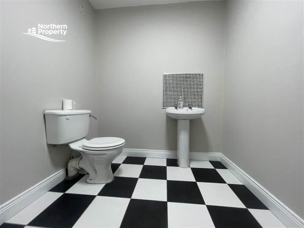 Photo 10 of 38 Larkspur Rise, Belfast