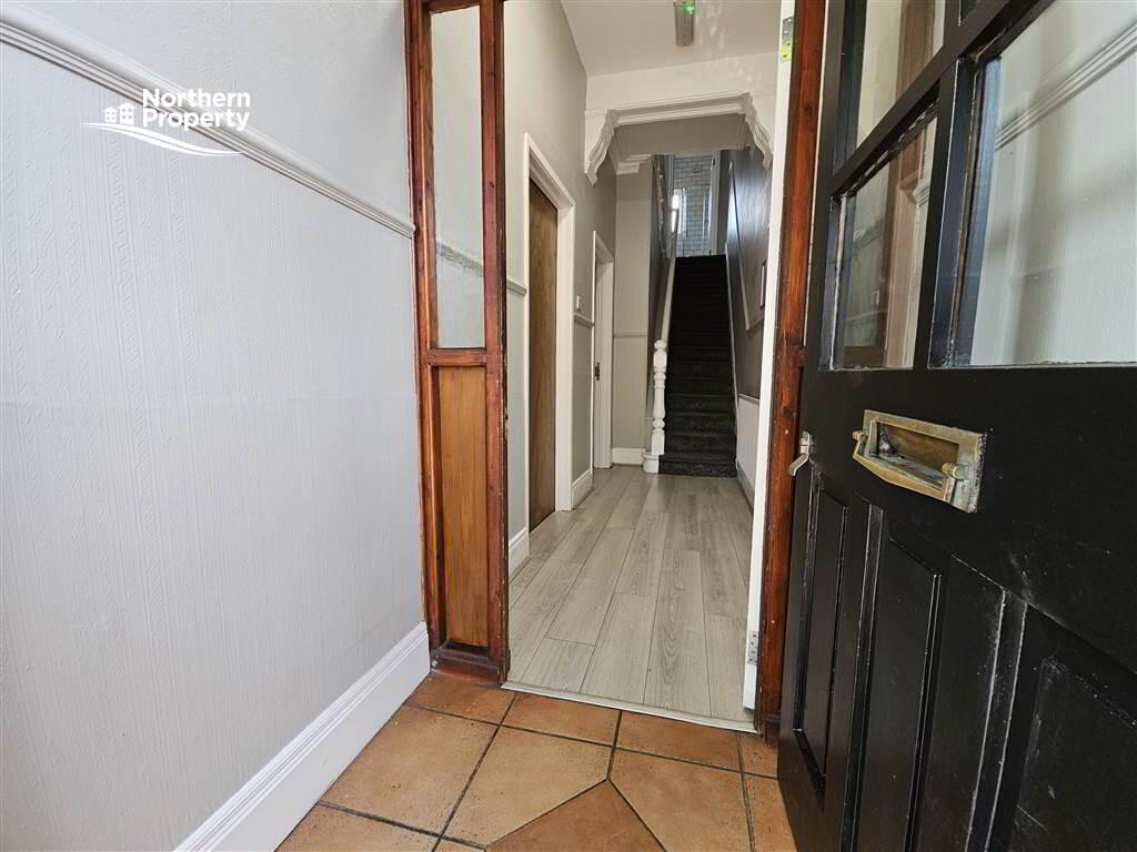 Photo 4 of 84 Springfield Road, Belfast