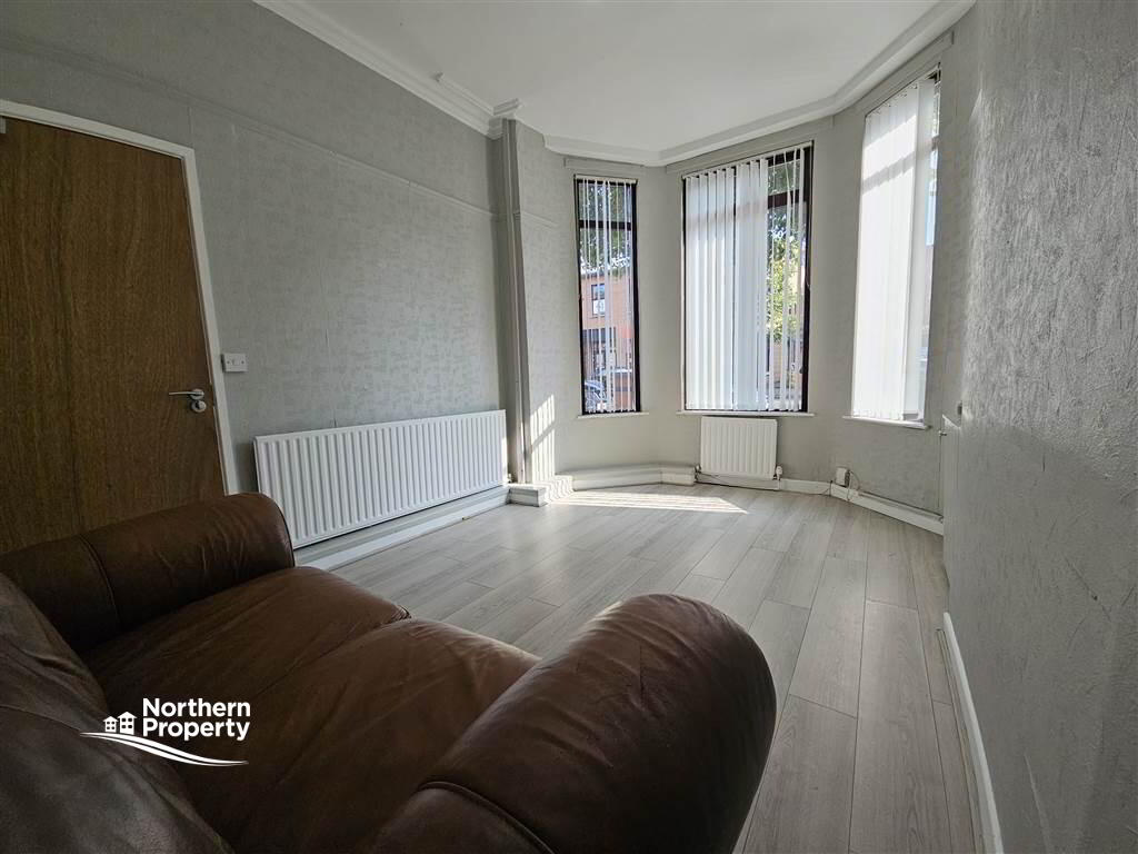 Photo 7 of 84 Springfield Road, Belfast
