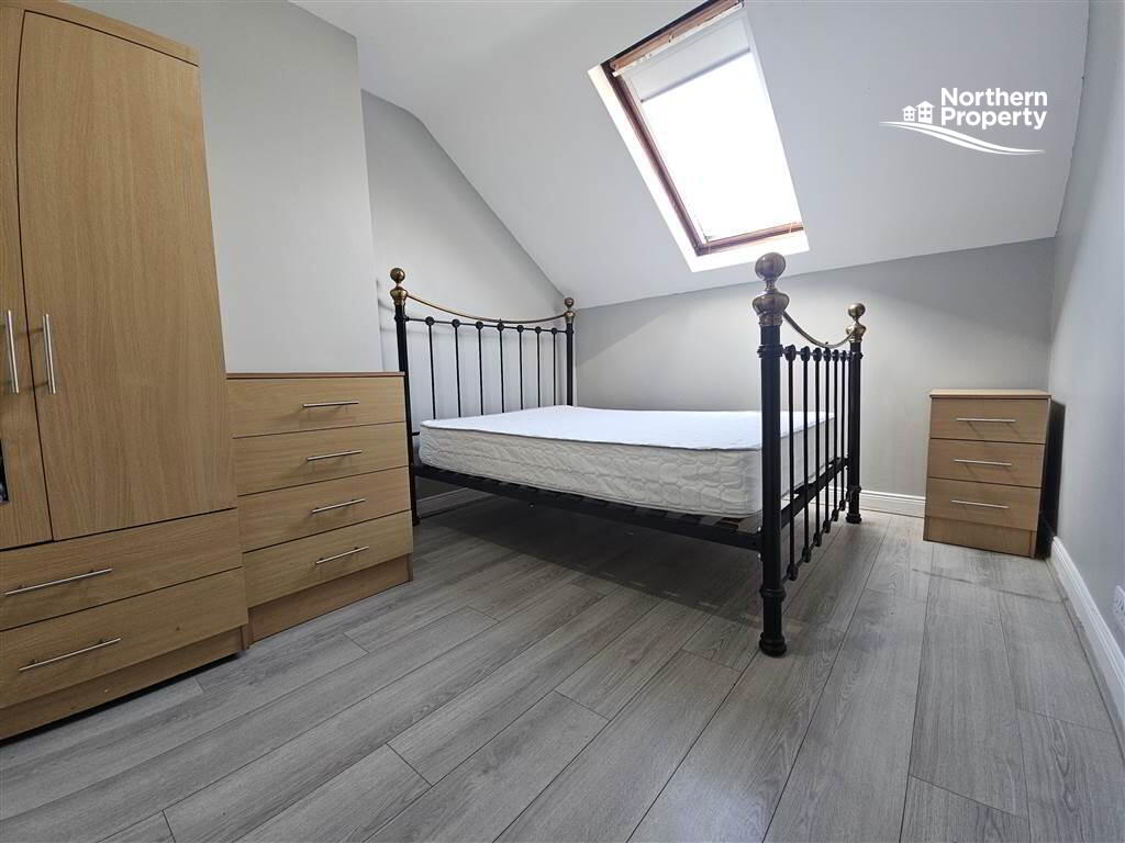 Photo 20 of 84 Springfield Road, Belfast