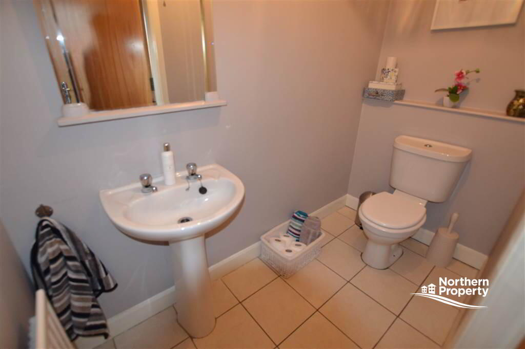 Photo 5 of 4 Dunmore Place, Belfast