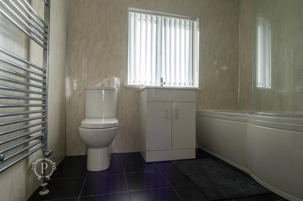 Photo 15 of 13 Hillside Crescent, Moy