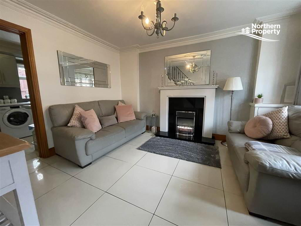 Photo 3 of 84 Beechmount Parade, Belfast
