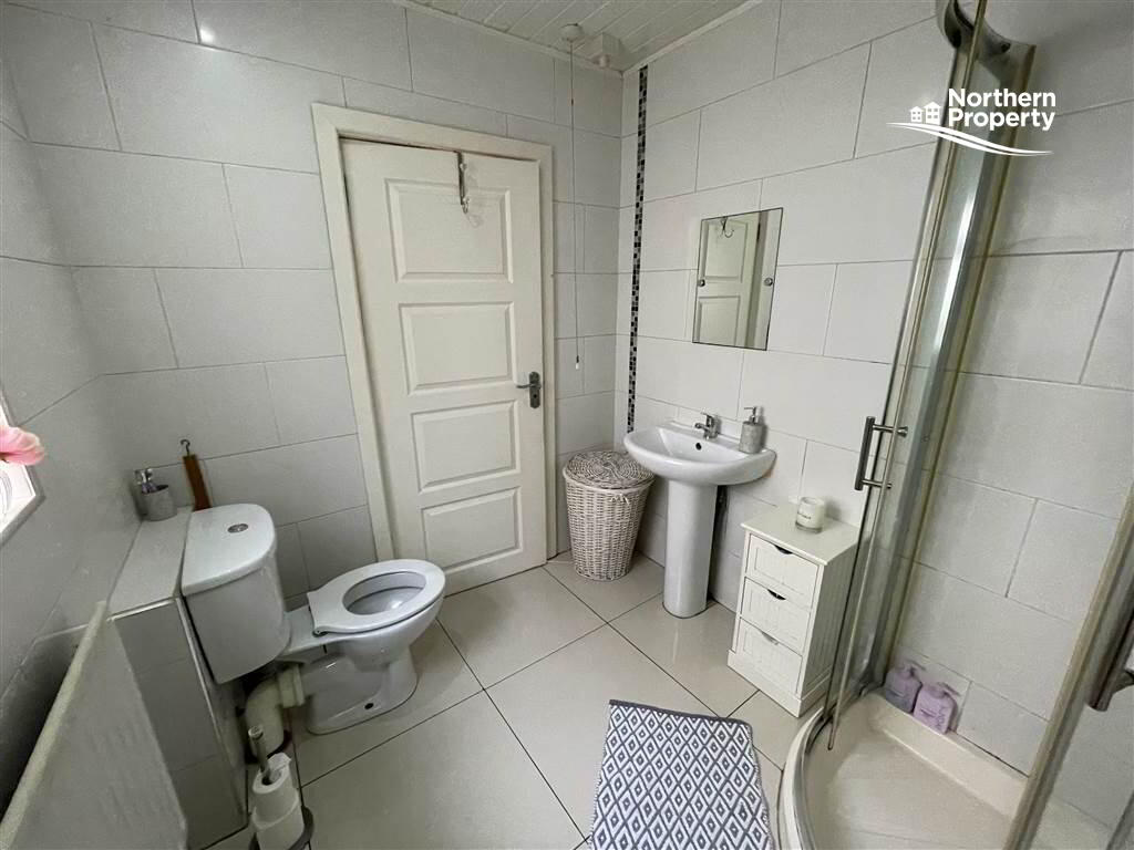 Photo 10 of 84 Beechmount Parade, Belfast