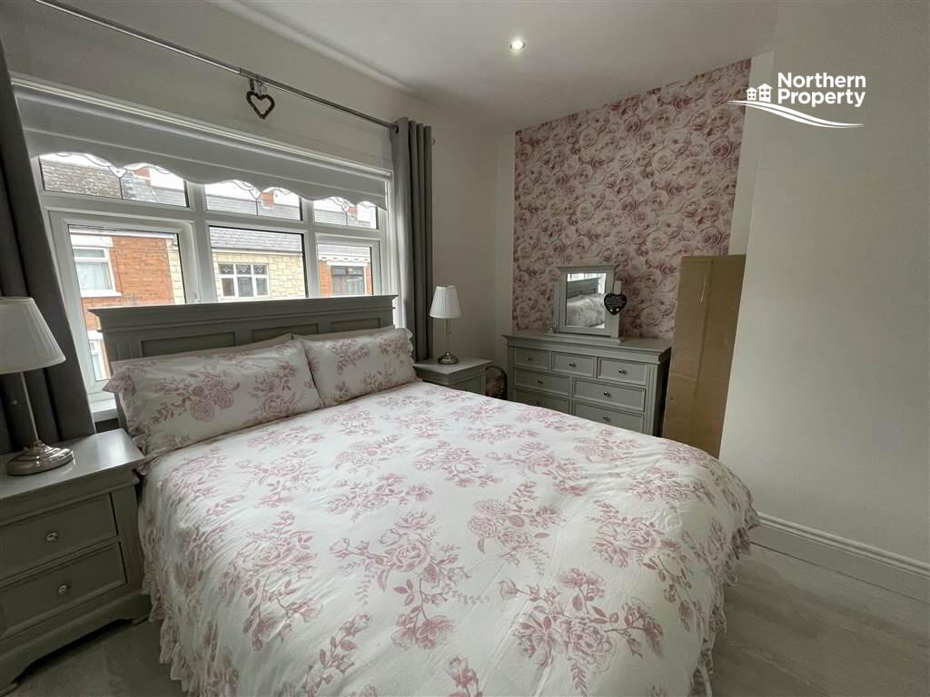 Photo 12 of 84 Beechmount Parade, Belfast