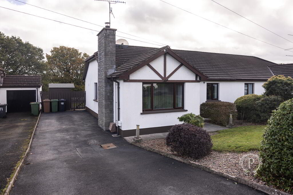 Photo 1 of 10 Angela Crescent, Richhill