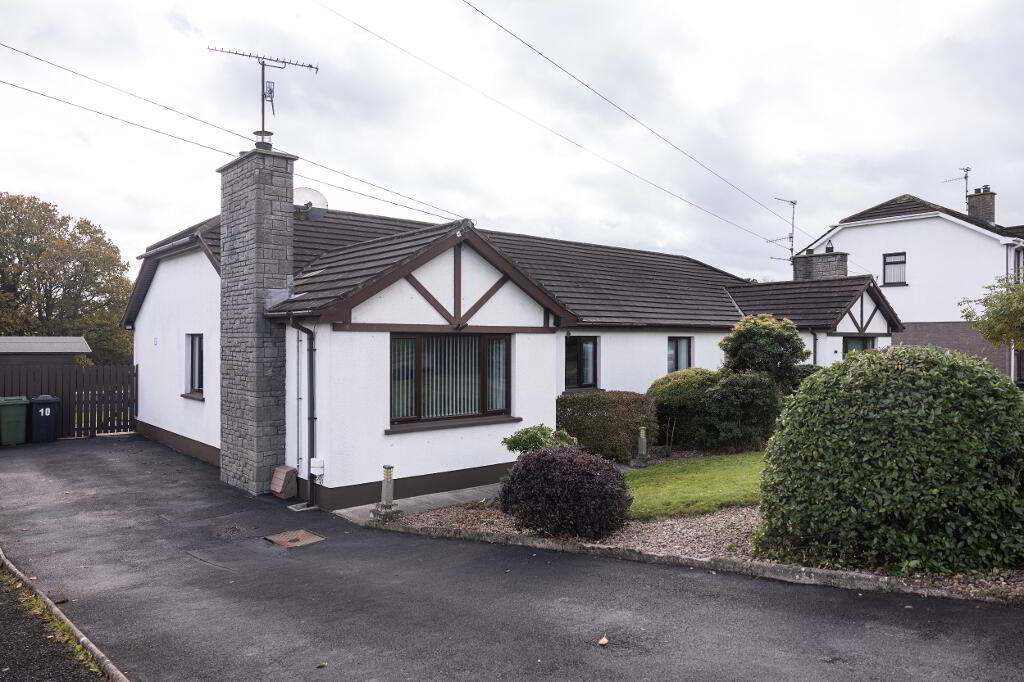 Photo 2 of 10 Angela Crescent, Richhill