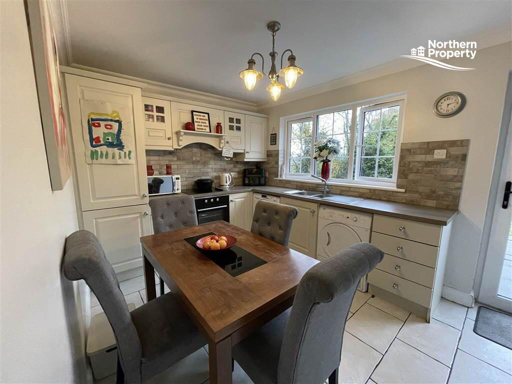 Photo 6 of 161 Lagmore Meadows, Belfast