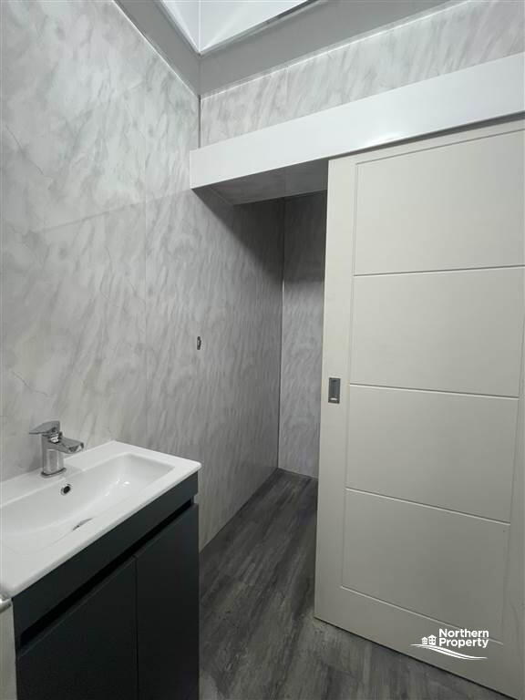 Photo 4 of 40 King Street, Belfast