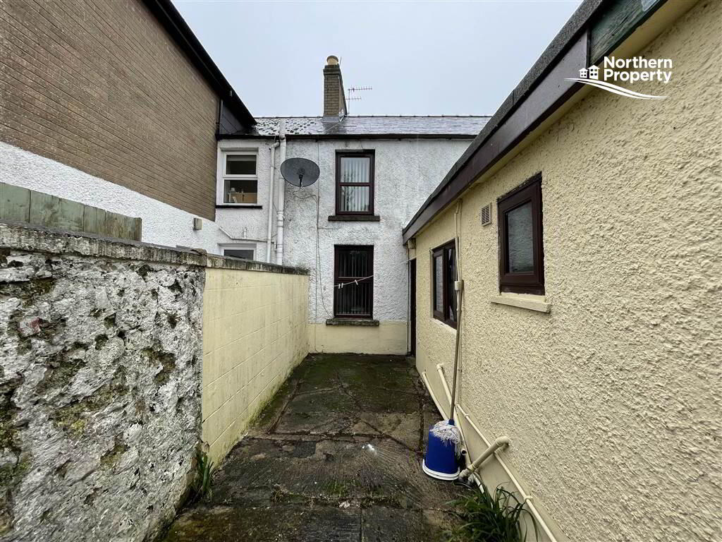 Photo 11 of 2 Hill Street, Crumlin