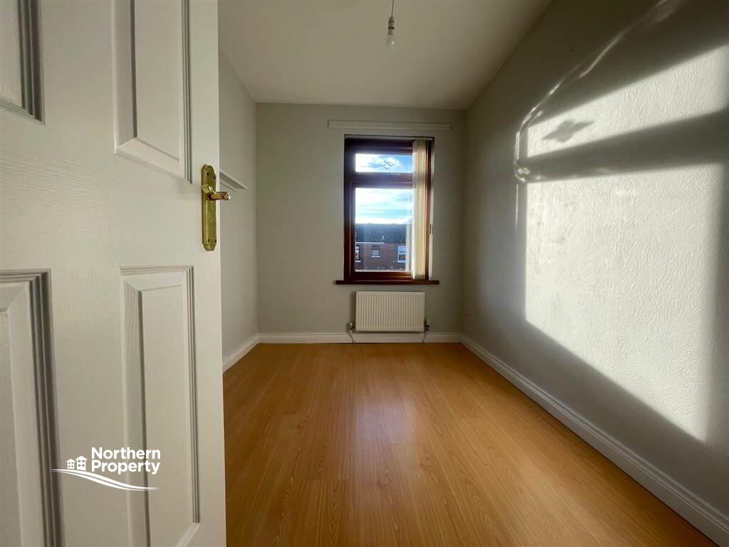 Photo 7 of 4 Mountpottinger Road, Belfast