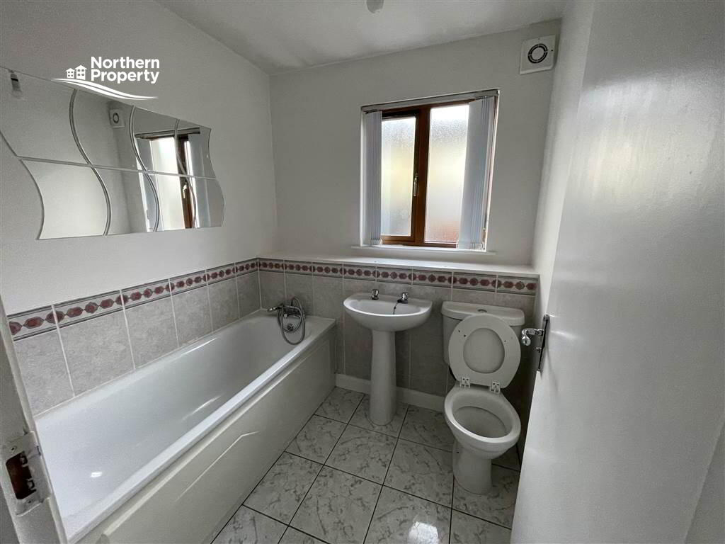 Photo 12 of 17 Heath Lodge Mews, Belfast