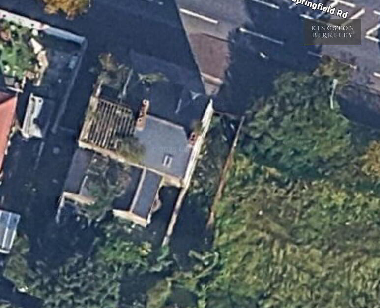 Photo 4 of 670 Springfield Road, Belfast