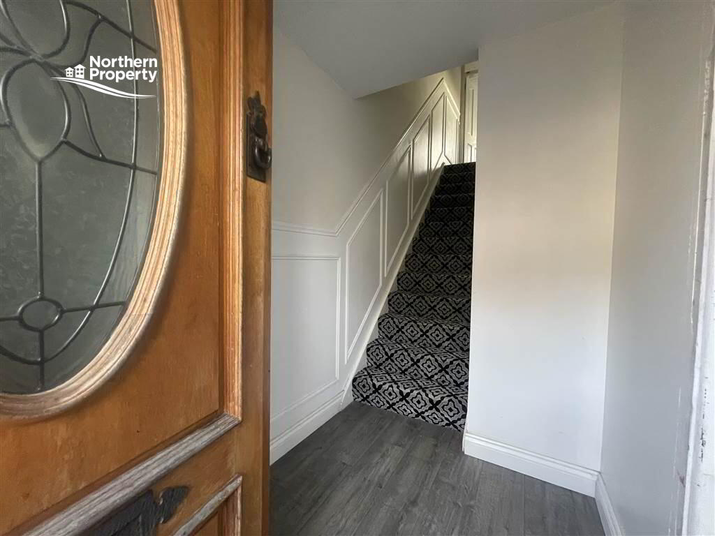 Photo 3 of 186 Lenadoon Avenue, Belfast