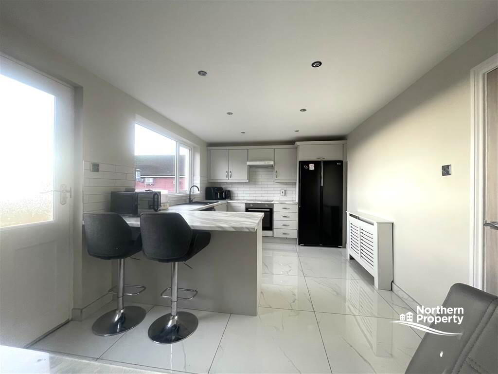 Photo 9 of 186 Lenadoon Avenue, Belfast