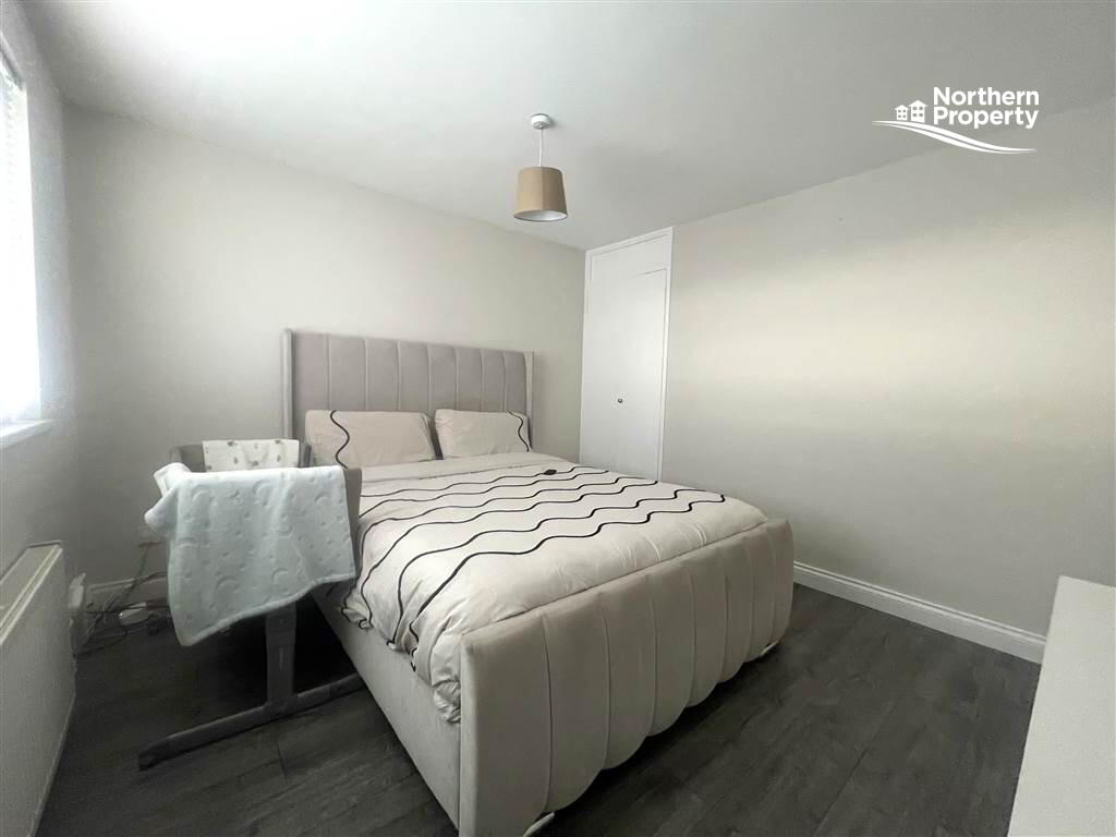 Photo 14 of 186 Lenadoon Avenue, Belfast