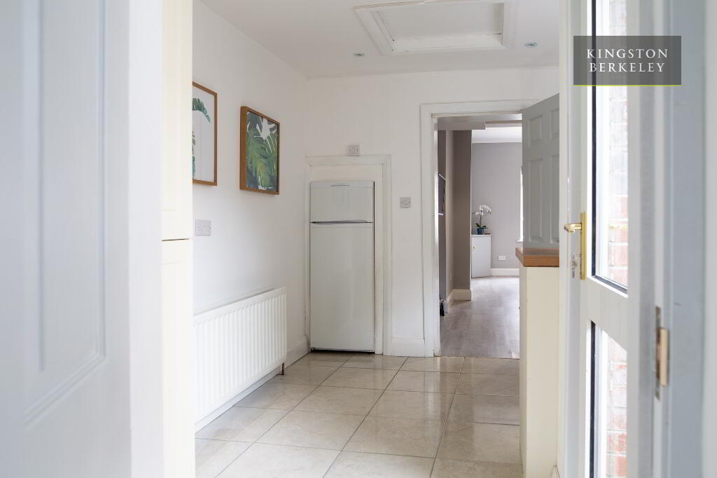 Photo 7 of Optional 3 Or 4 Bed HMO, Donegall Avenue, Belfast