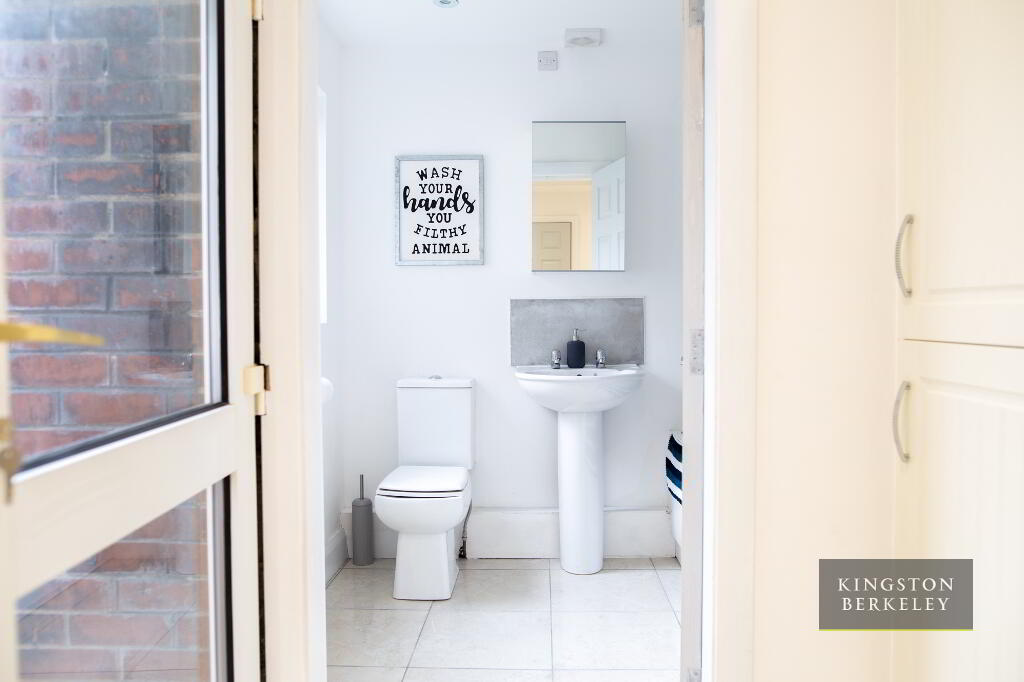 Photo 8 of Optional 3 Or 4 Bed HMO, Donegall Avenue, Belfast