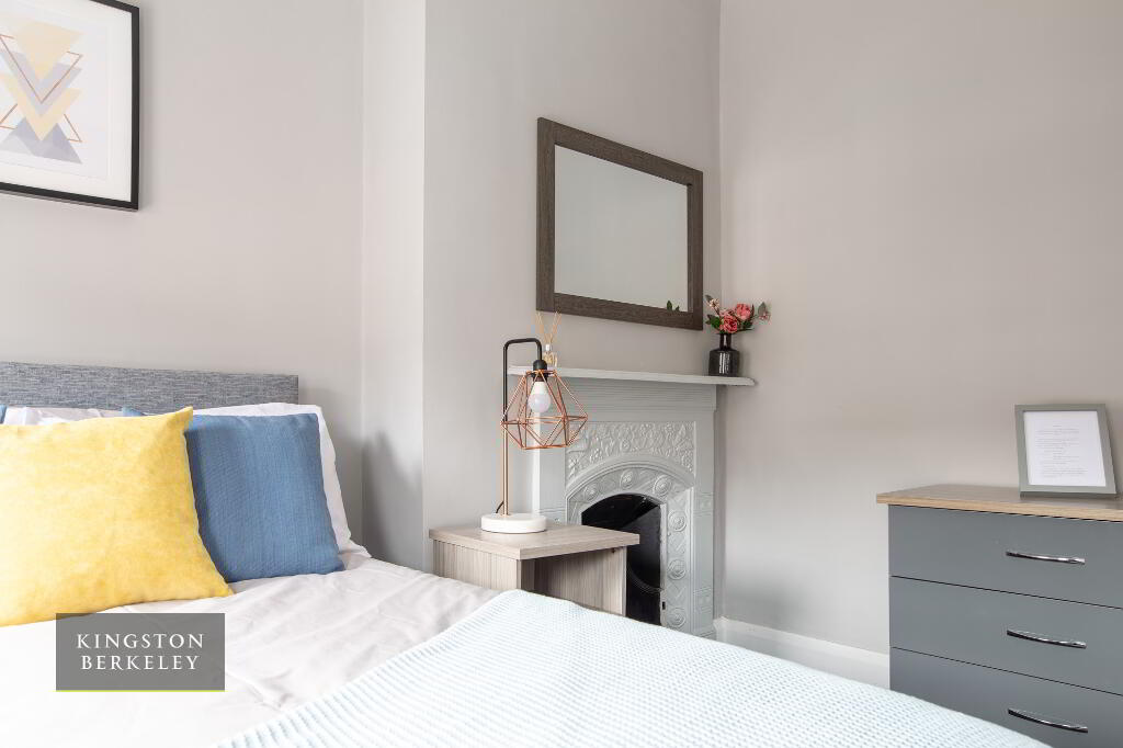 Photo 12 of Optional 3 Or 4 Bed HMO, Donegall Avenue, Belfast