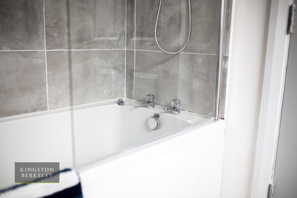 Photo 9 of Optional 3 Or 4 Bed HMO, Donegall Avenue, Belfast