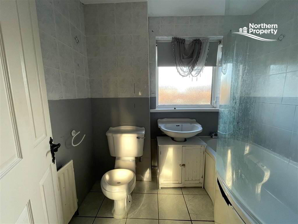 Photo 7 of 58 Wheatfield Drive, Belfast