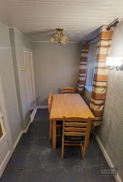 Photo 3 of 32 Empire Parade, Belfast