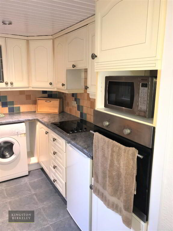 Photo 5 of 32 Empire Parade, Belfast