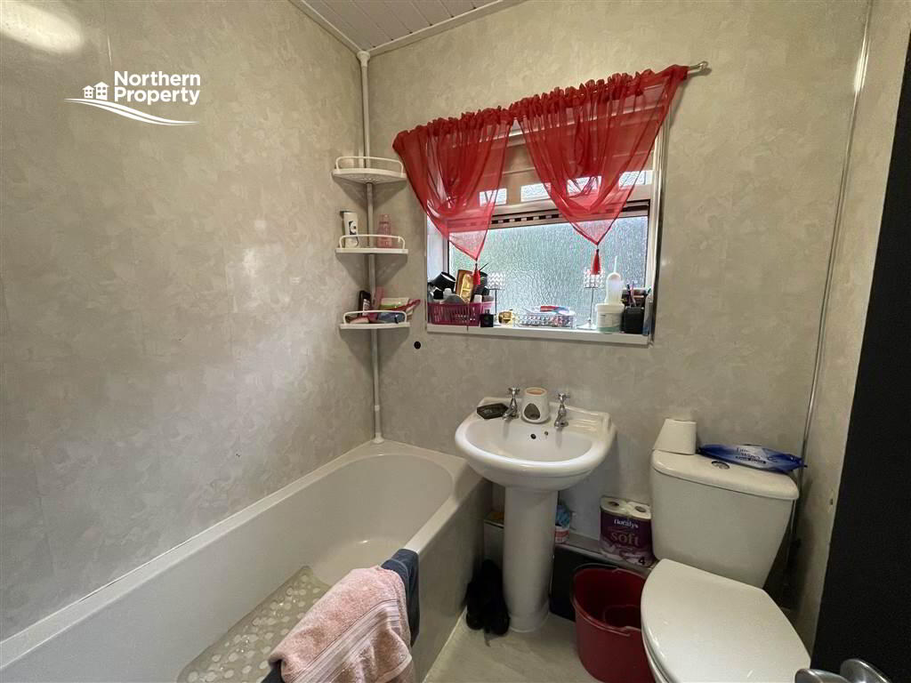 Photo 7 of 10 Monagh Crescent, Belfast