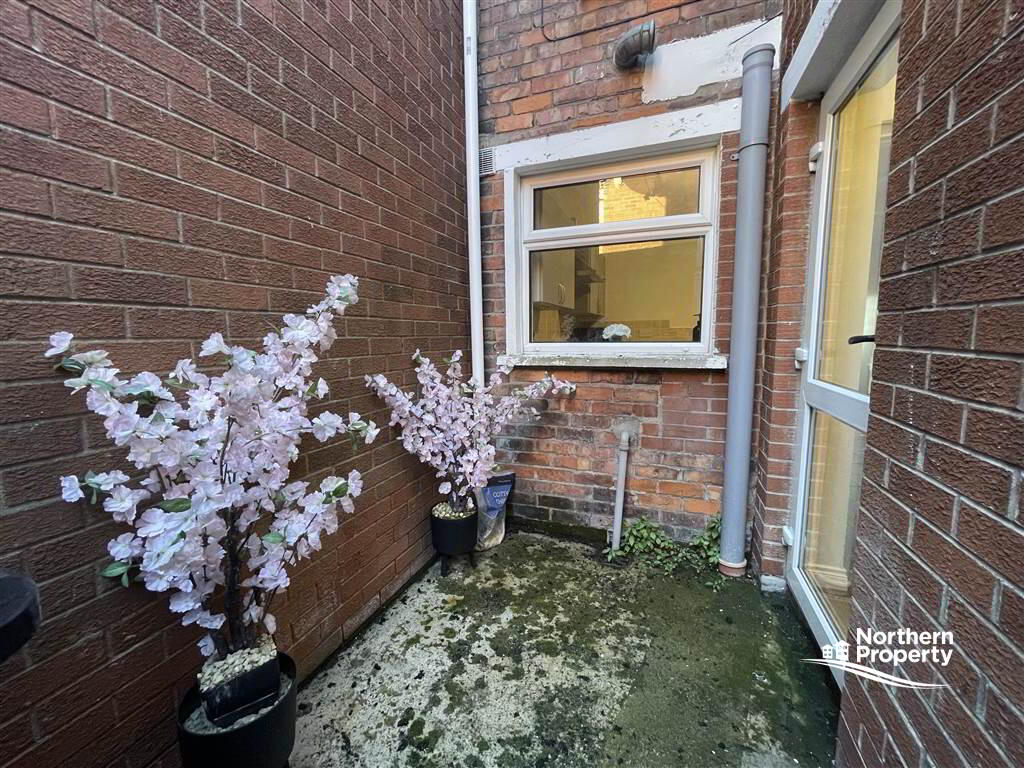 Photo 11 of 45 Locan Street, Belfast