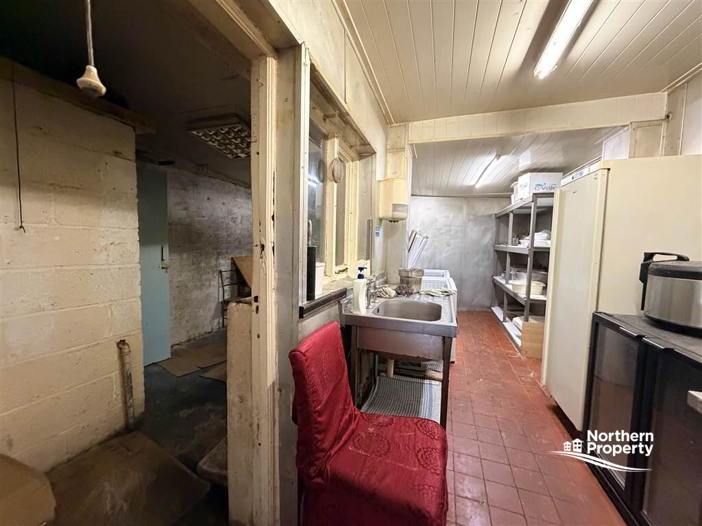 Photo 6 of 533 Falls Road, Belfast