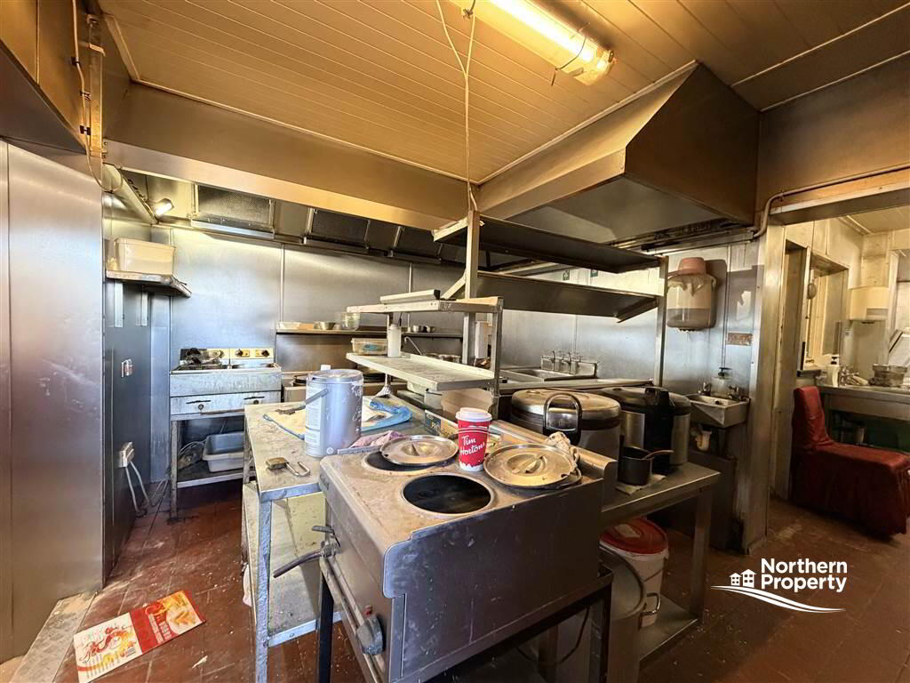 Photo 5 of 533 Falls Road, Belfast