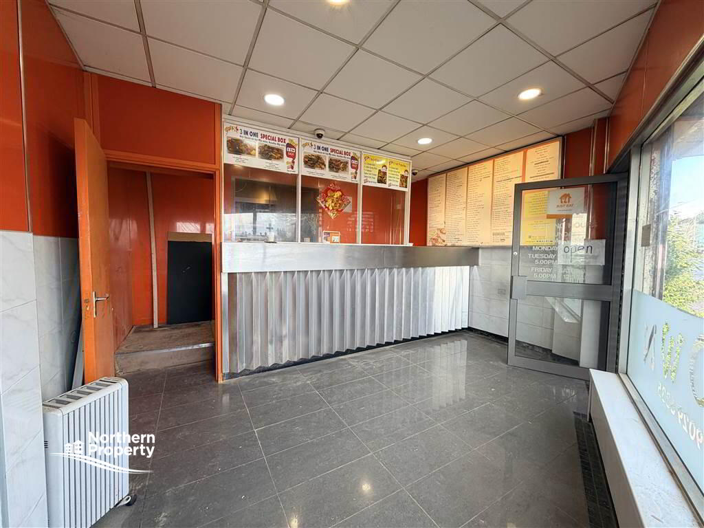 Photo 4 of 533 Falls Road, Belfast