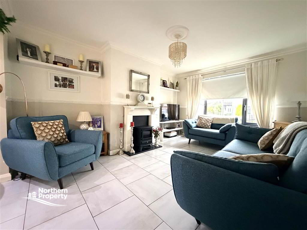 Photo 3 of 198 Lagmore Meadows, Belfast