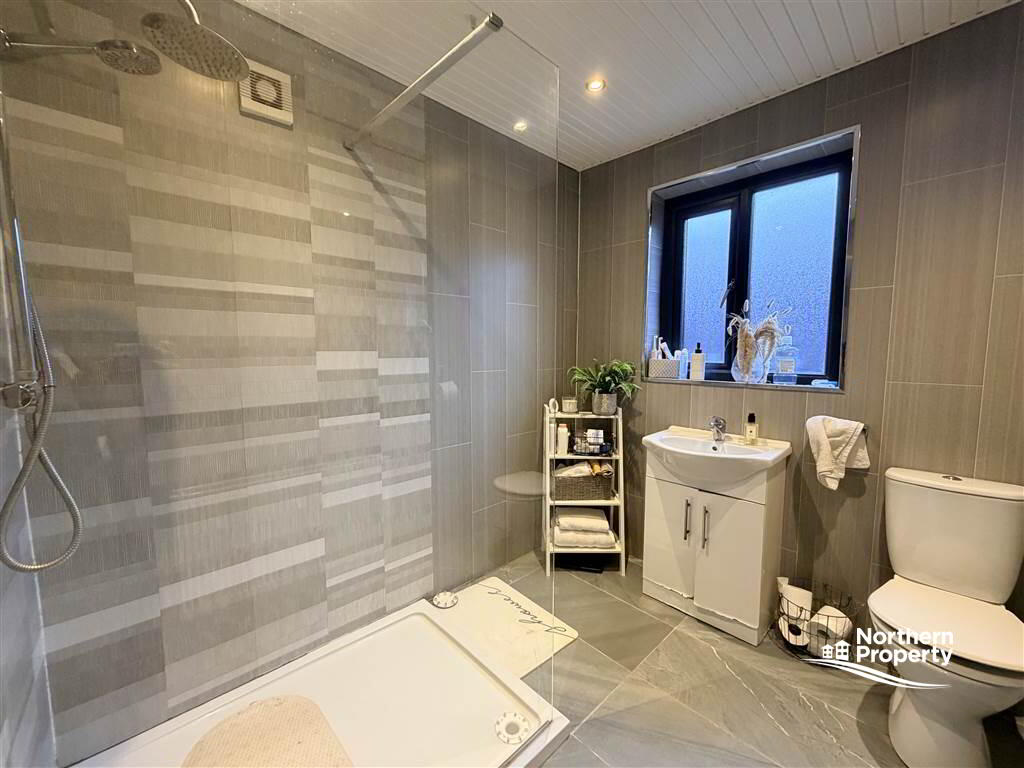 Photo 9 of 198 Lagmore Meadows, Belfast