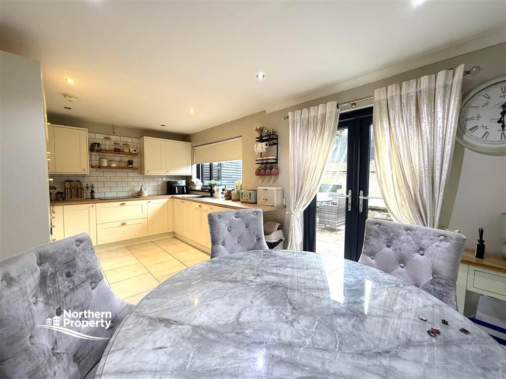 Photo 7 of 198 Lagmore Meadows, Belfast