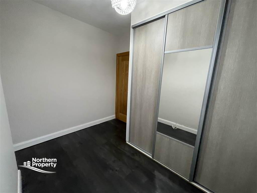 Photo 14 of 98 Mountpottinger Road, Belfast