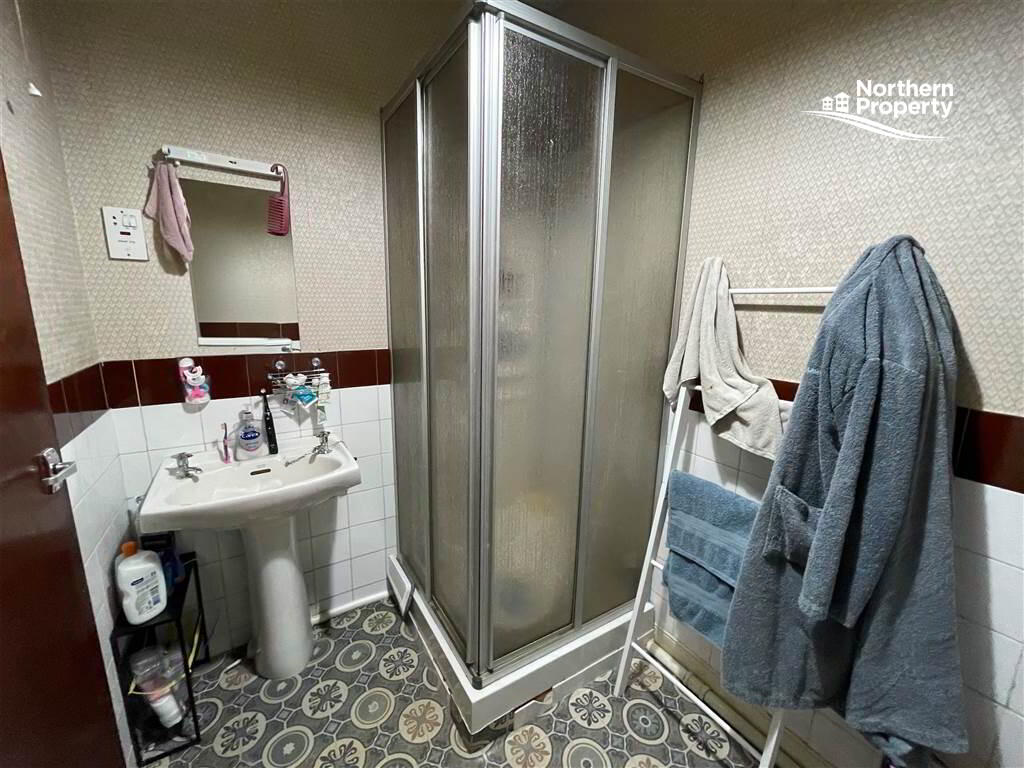 Photo 13 of 17 Rockdale Street, Belfast