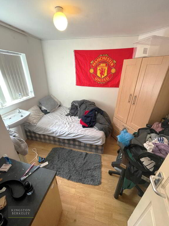 Photo 7 of (hmo Registered), 1 Palestine Street, Holylands, Queens Quarter, Belfast