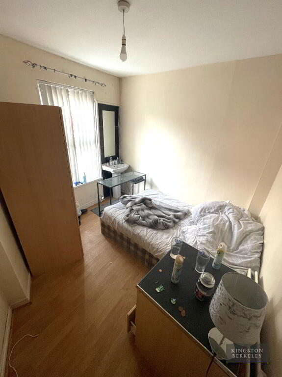 Photo 11 of (hmo Registered), 1 Palestine Street, Holylands, Queens Quarter, Belfast