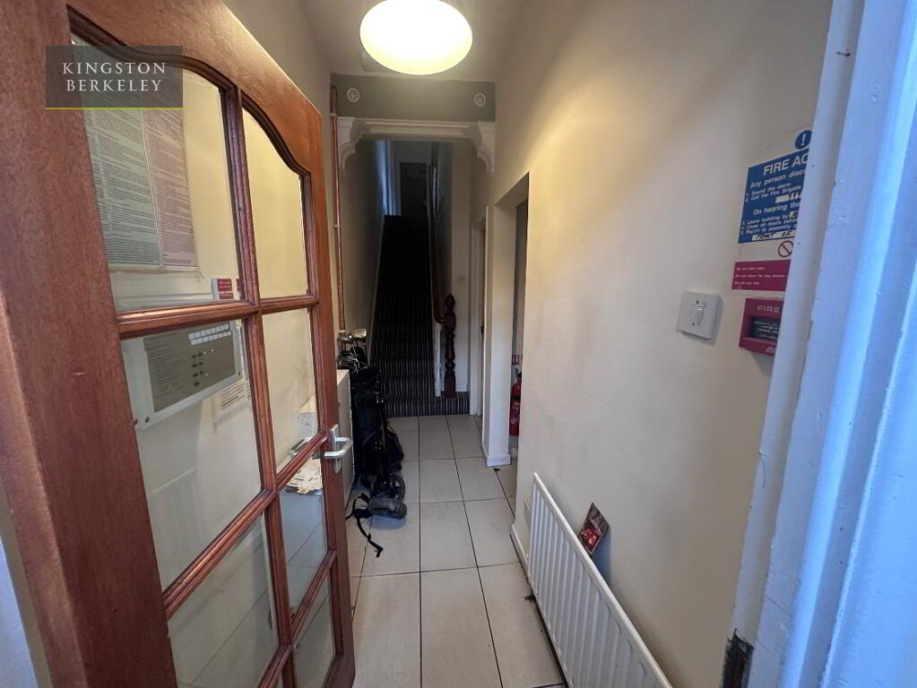 Photo 2 of (hmo Registered), 61 Dunluce Avenue, Lisburn Road, Belfast South, Belfast