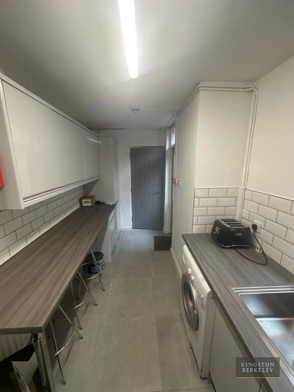 Photo 7 of (hmo Registered), 31 Hatfield Street, Ormeau Road, Belfast South, Belfast