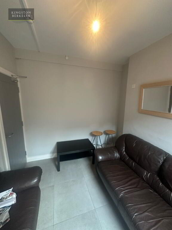 Photo 4 of (hmo Registered), 31 Hatfield Street, Ormeau Road, Belfast South, Belfast